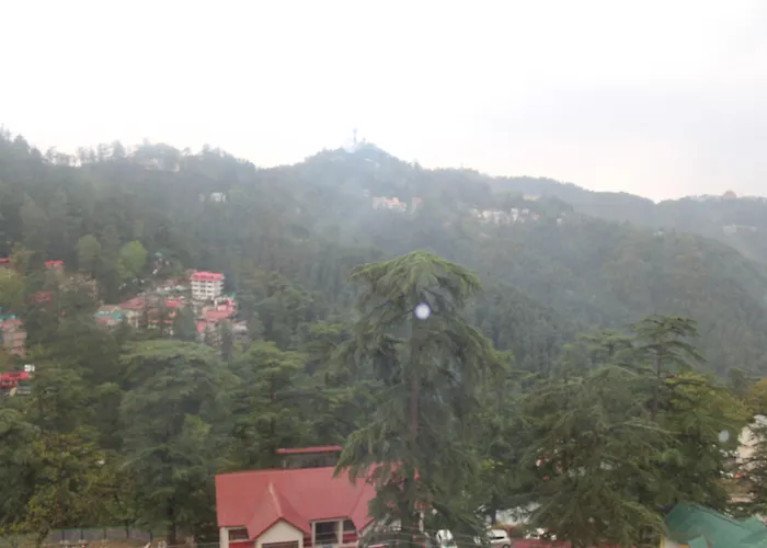 Shimla Hotels near Simla Airport (SLV)